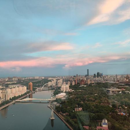 Апартаменты На Набережной С Панорамным Видом На 39 Этаже Astana Buitenkant foto